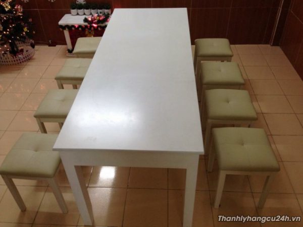 bàn ăn 8 ghế nệm trắng